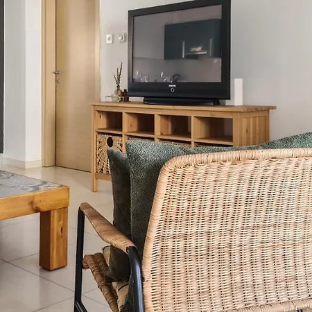 Apartment Phaedrus Living: Seafront Luxury Flat Pallini Court 113 Protaras
